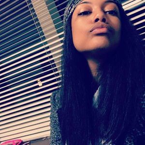 Meet your Posher, Kendra